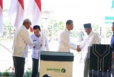 Wamen Resmikan Proyek Fasilitas Gas Akatara di Jambi