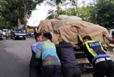 Gerak Cepat Bantu Pengendara Mogok Saat Ops Lilin 2025