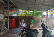 Berkah Lebaran, Usaha Pencucian Motor Alami Lonjakan Pelanggan