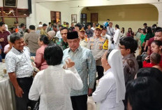 Silaturahmi ke Gereja, Bupati Bursah Zarnubi Ajak Kerukunan dan Keamanan