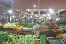 Libur Lebaran, Pedagang Pasar PTM Ungkap Penjualan Turun 50 Persen