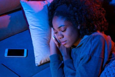 Masih Tidur di Dekat Handphone? Tahu Tidak Bahayanya, Yuk Simak Penjelasan nya