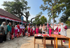 SDN 10 Lahat Tanamkan Kepedulian Siswa Lewat Kegiatan Jumat Berbagi
