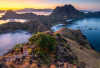 Bagian Dari Taman Nasional Komodo, Pulau Padar Memiliki Pemandangan Alam Spektakuler