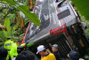 Bus Menuju Sumbar Masuk Jurang di Gumay Talang, Satu Penumpang Meninggal Dunia