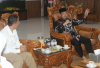 Bupati Bursah Terima Audiensi OJK Sumsel di Rumah Dinas